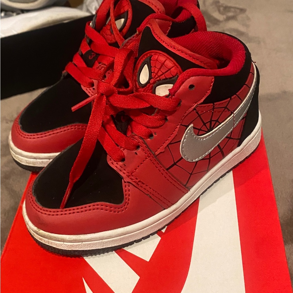 Fairly new Spider-Man custom sneakers
